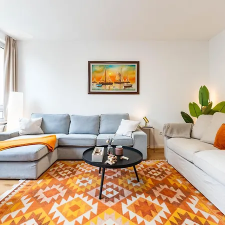 Διαμέρισμα Church View Charming In The Heart Of