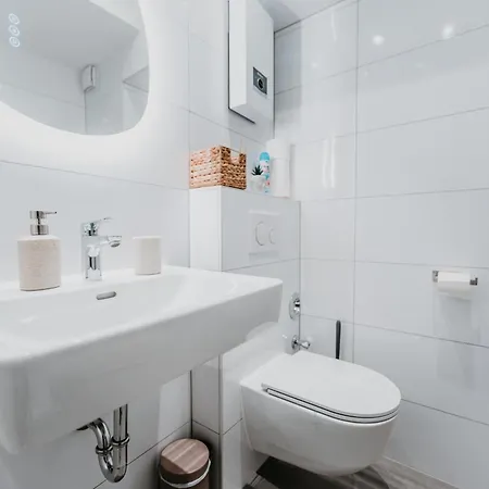 Church View Charming In The Heart Of * Κόμπλεντς