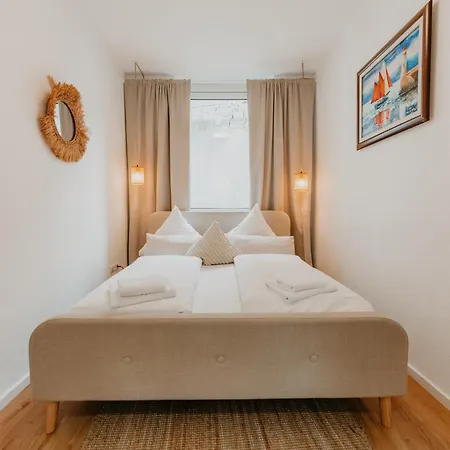 Church View Charming In The Heart Of Koblenz Apartment
